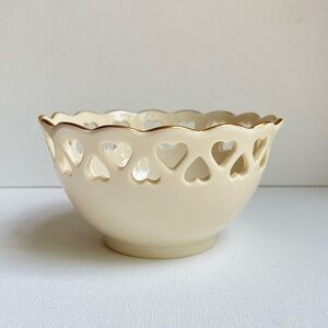 Lenox pierced Heart Collection bowl with embossed rose inside and gold trim 4.25
